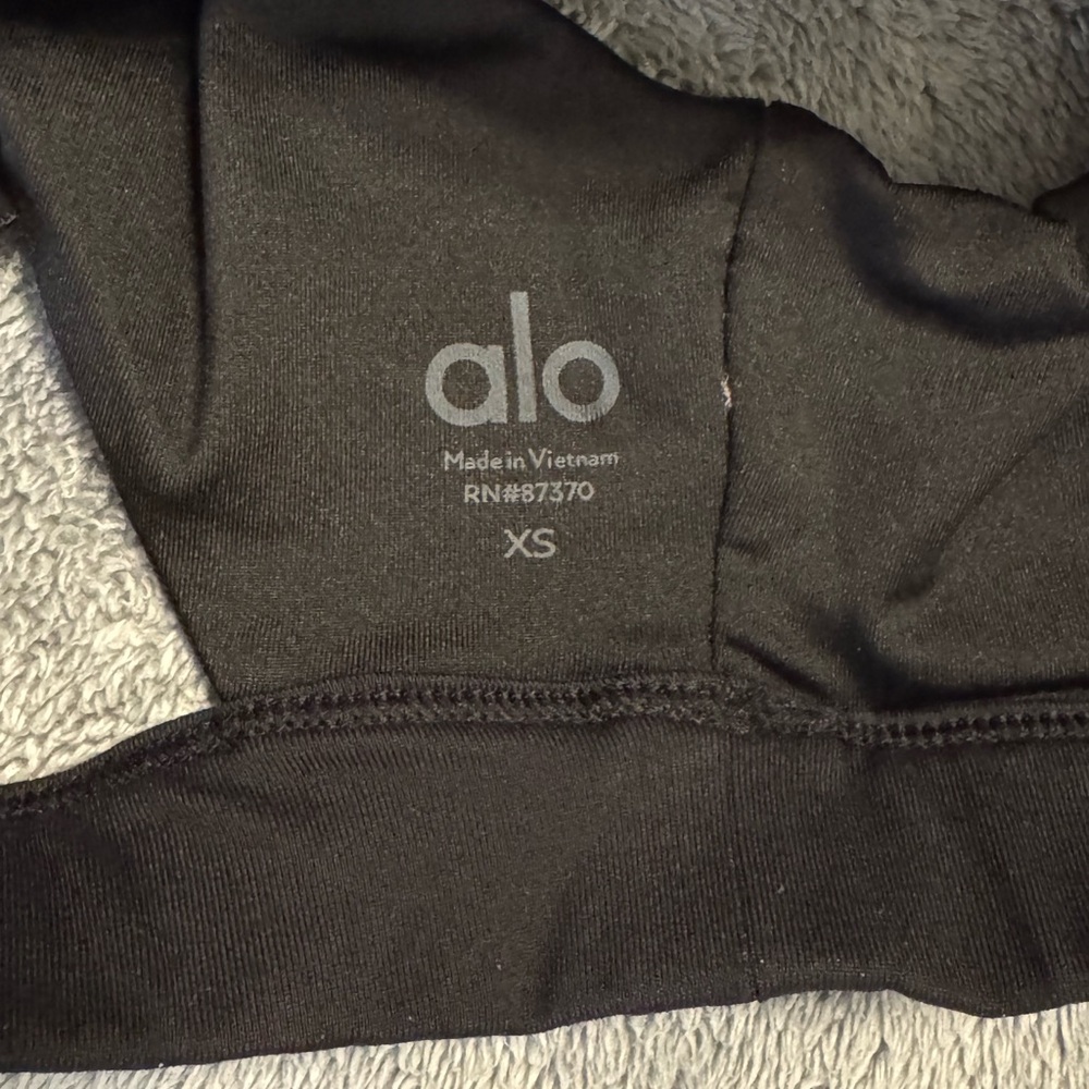 ALO Yoga Repose Black Strappy Sports Bra - Picture 5 of 5